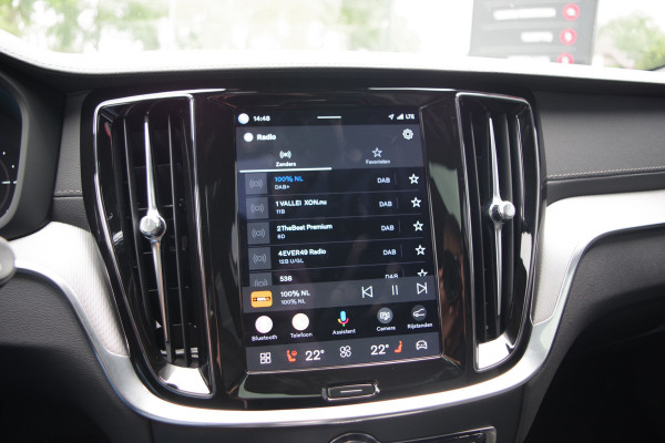 Volvo V60 2.0 T8 Plug-in Hybrid 456 PK AWD Ultimate Dark, Panoramadak, H/K Sound, 360 Camera