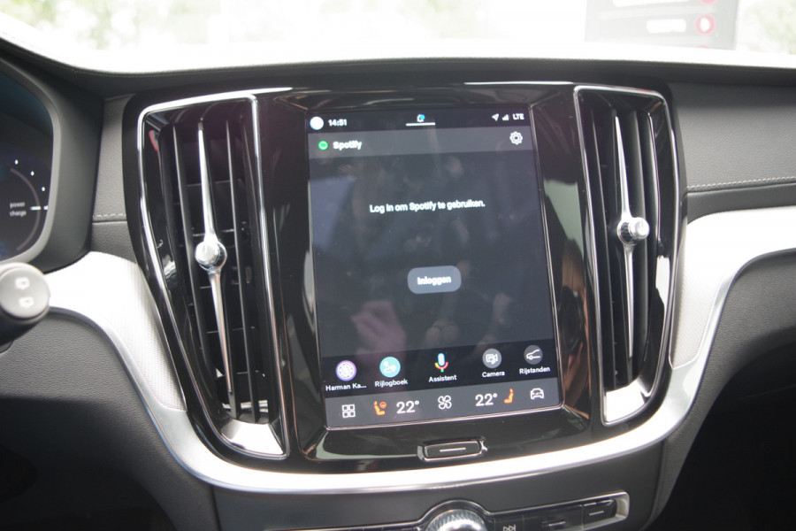 Volvo V60 2.0 T8 Plug-in Hybrid 456 PK AWD Ultimate Dark, Panoramadak, H/K Sound, 360 Camera
