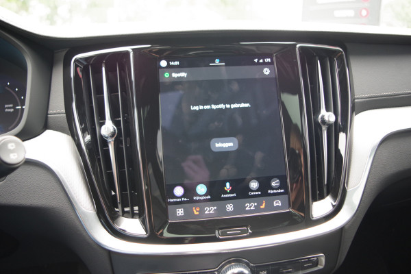 Volvo V60 2.0 T8 Plug-in Hybrid 456 PK AWD Ultimate Dark, Panoramadak, H/K Sound, 360 Camera