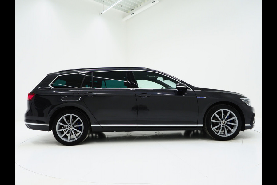 Volkswagen Passat Variant 1.4 TSI PHEV GTE 218PK | Panoramadak | Trekhaak | Massage | Camera | Virtual | Memory | Matrix | Carplay