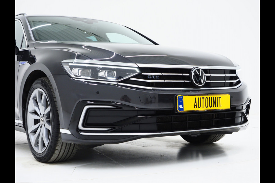 Volkswagen Passat Variant 1.4 TSI PHEV GTE 218PK | Panoramadak | Trekhaak | Massage | Camera | Virtual | Memory | Matrix | Carplay