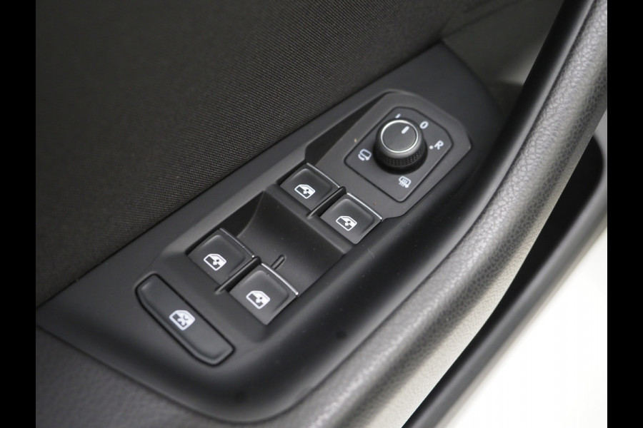 Volkswagen Passat Variant 1.4 TSI PHEV GTE 218PK | Panoramadak | Trekhaak | Massage | Camera | Virtual | Memory | Matrix | Carplay