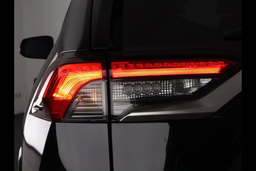 Toyota RAV4 2.5 Plug-in Hybrid AWD Business Plus | Stuur-/Stoelverwarming voor & achter | Apple Carplay & AndroidAUTO | Adapt.Cruise Control |