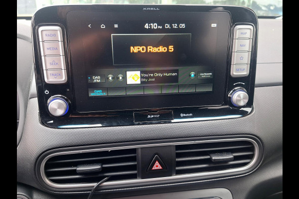 Hyundai Kona EV Premium 64 kWh | SOH: 96,8% | Warmtepomp | Lage km-stand | Leder | HUD | Blindspot | Full LED |