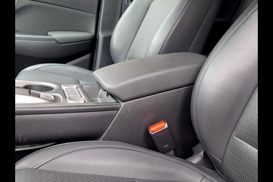 Hyundai Kona EV Premium 64 kWh | SOH: 96,8% | Warmtepomp | Lage km-stand | Leder | HUD | Blindspot | Full LED |
