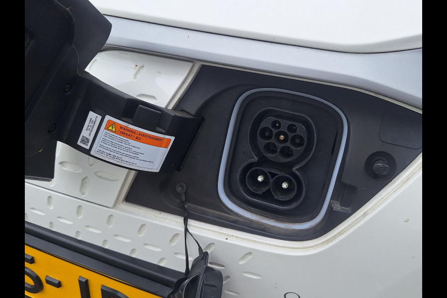 Hyundai Kona EV Premium 64 kWh | SOH: 96,8% | Warmtepomp | Lage km-stand | Leder | HUD | Blindspot | Full LED |