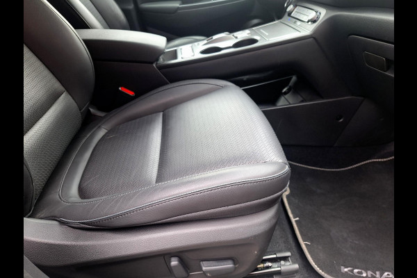 Hyundai Kona EV Premium 64 kWh | SOH: 96,8% | Warmtepomp | Lage km-stand | Leder | HUD | Blindspot | Full LED |