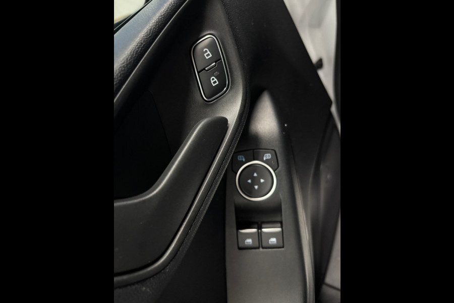Ford Fiesta 1.0 EcoBoost Connected Automaat | Airco | Cruise | Navigatie