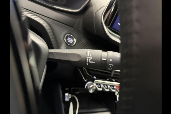 Peugeot 2008 1.2 PureTech 100 Allure Navigatie Apple Carplay/Android Auto Parkeersensoren Cruise Control Full LED Virtual Cockpit Climate Control Lichtmetalen velgen
