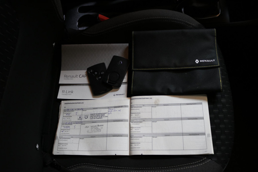 Renault Captur 1.2 TCe Intens | CAMERA | CARPLAY | TREKHAAK | NAP |