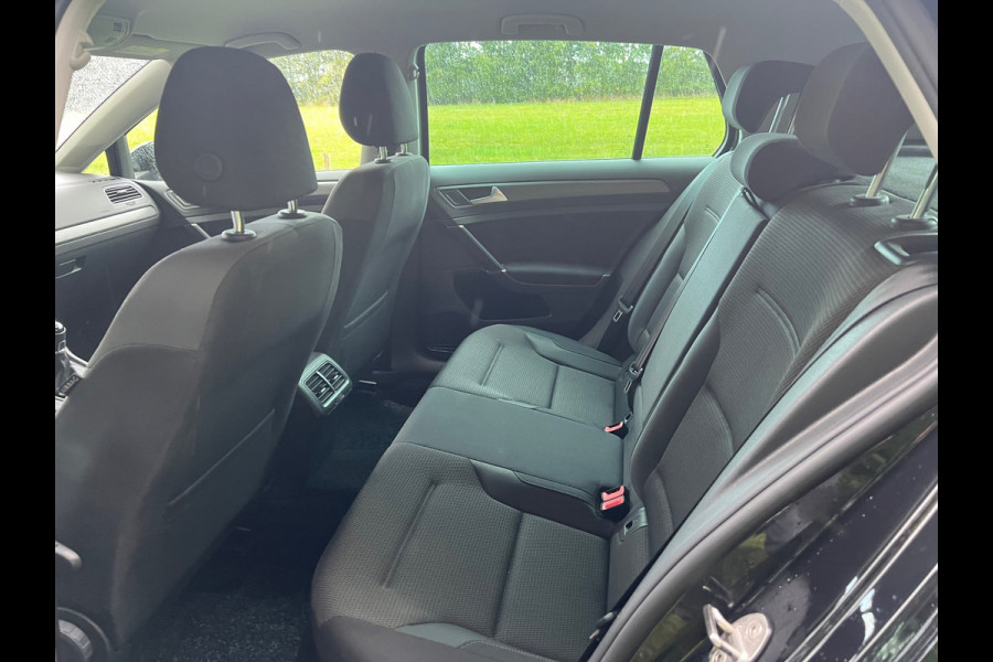 Volkswagen Golf 1.0 TSI Comfortline | Adaptief Cruise + Airco + Carplay Nu € 11.975,-!!!