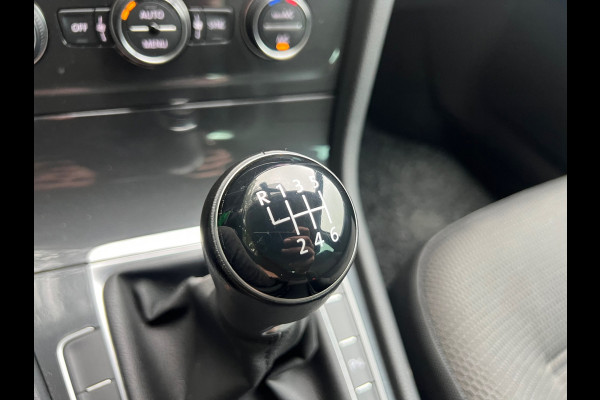 Volkswagen Golf 1.0 TSI Comfortline | Adaptief Cruise + Airco + Carplay Nu € 11.975,-!!!