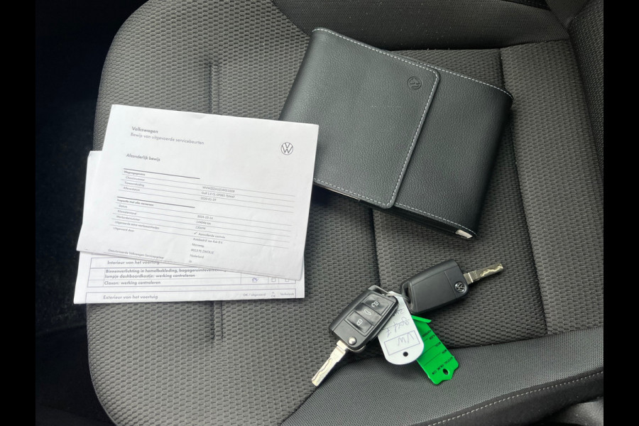 Volkswagen Golf 1.0 TSI Comfortline | Adaptief Cruise + Airco + Carplay Nu € 11.975,-!!!
