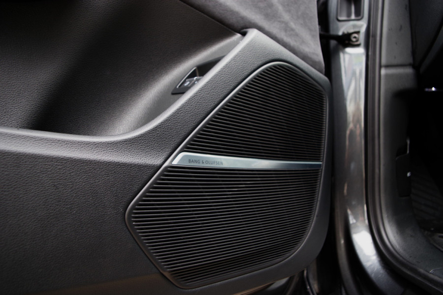 Audi Q7 60 TFSI e 490 PK quattro Pro Line S-Line Competition, *FACE-LIFT* Panoramadak, RS-Sportstoelen, B&O Sound