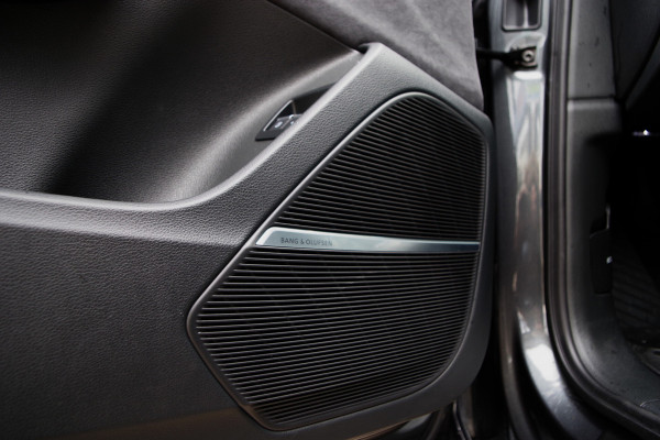 Audi Q7 60 TFSI e 490 PK quattro Pro Line S-Line Competition, *FACE-LIFT* Panoramadak, RS-Sportstoelen, B&O Sound