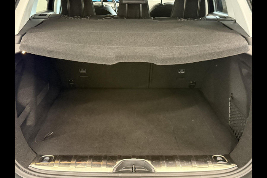 Peugeot 2008 1.2 PureTech Allure Navigatie Apple Carplay Android Auto Parkeersensoren achter Cruise Control Climate Control Lichtmetalen velgen