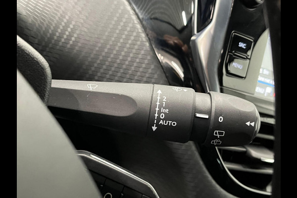 Peugeot 2008 1.2 PureTech Allure Navigatie Apple Carplay Android Auto Parkeersensoren achter Cruise Control Climate Control Lichtmetalen velgen