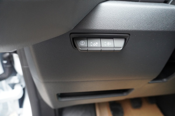Renault Master T35 2.0 dCi 150PK L3H2 nr. V902 | Airco | Cruise | Camera | Betimmering laadruimte