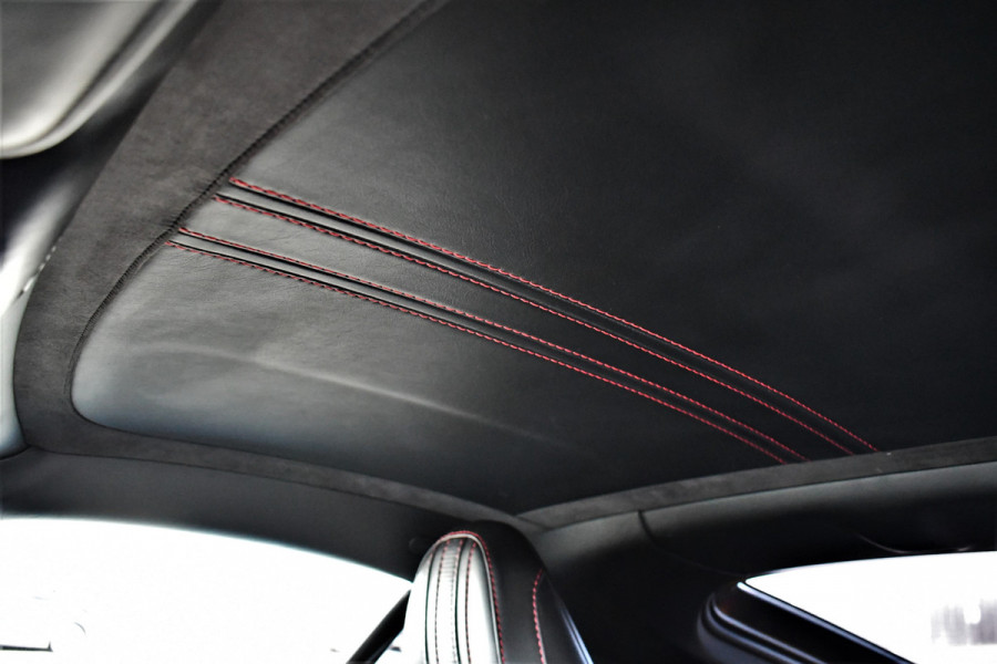 Aston Martin Vantage 4.0 V8 Carbon-ext | Ceramic-brakes | 26dkm