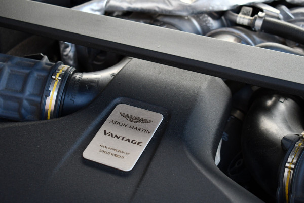Aston Martin Vantage 4.0 V8 Carbon-ext | Ceramic-brakes | 26dkm