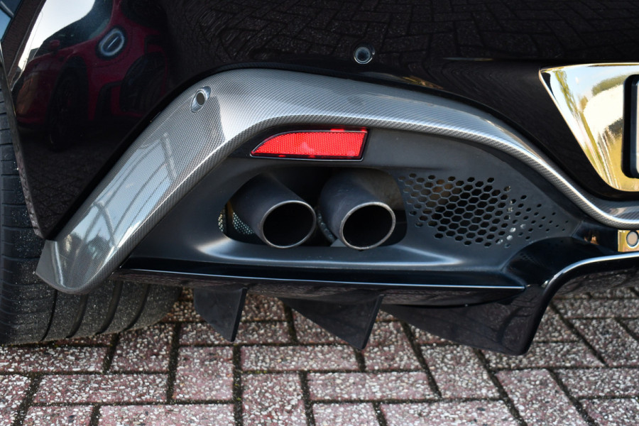 Aston Martin Vantage 4.0 V8 Carbon-ext | Ceramic-brakes | 26dkm
