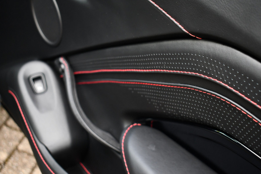 Aston Martin Vantage 4.0 V8 Carbon-ext | Ceramic-brakes | 26dkm
