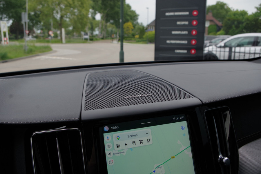 Volvo XC60 2.0 T8 Plug-in Hybrid 456 PK AWD Ultimate Dark, Panoramadak, 360 Camera, Sportstoelen