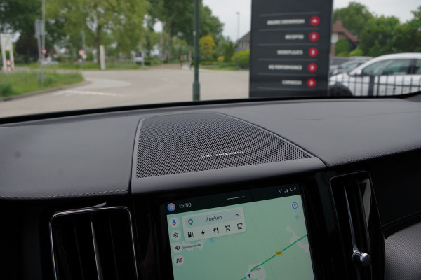 Volvo XC60 2.0 T8 Plug-in Hybrid 456 PK AWD Ultimate Dark, Panoramadak, 360 Camera, Sportstoelen