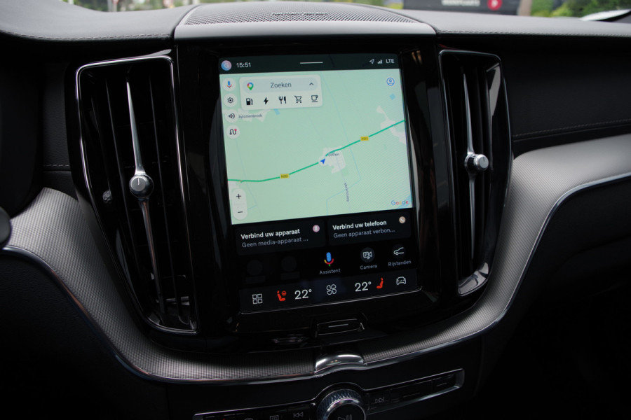 Volvo XC60 2.0 T8 Plug-in Hybrid 456 PK AWD Ultimate Dark, Panoramadak, 360 Camera, Sportstoelen