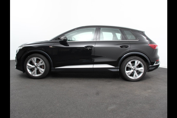 Audi Q4 e-tron 45 Advanced edition 82 kWh Climate control Adaptieve cruise control Parkeersensoren Keyless Verwarmde voorstoelen Lane assist LED Dodehoek assistent Navigatie Apple Carplay/ Android Auto