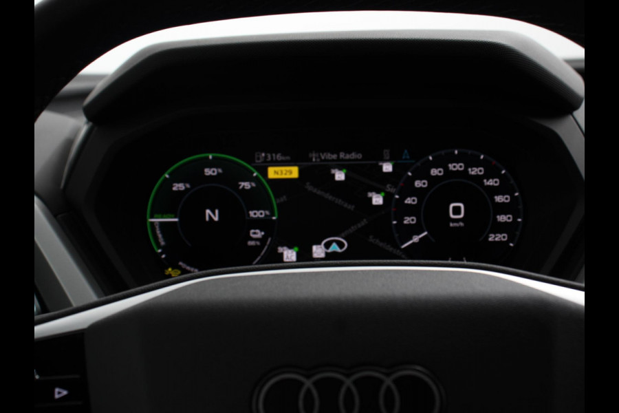 Audi Q4 e-tron 45 Advanced edition 82 kWh Climate control Adaptieve cruise control Parkeersensoren Keyless Verwarmde voorstoelen Lane assist LED Dodehoek assistent Navigatie Apple Carplay/ Android Auto