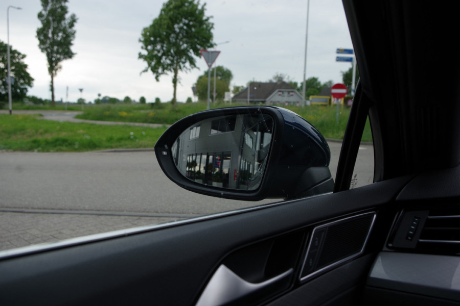 Volkswagen Passat Variant 1.4 TSI PHEV GTE 218 PK Business, Leder, IQ-LED, Memory, Camera