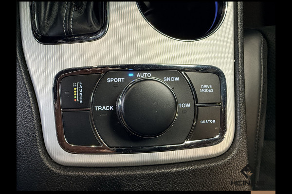 Jeep Grand Cherokee 6.4 V8 SRT8. Grijs Kenteken | Navi | Apple-carplay Trekhaak. LPG. 93000 KM