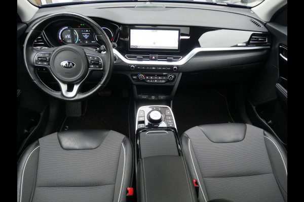 Kia e-Niro DynamicPlusLine 64 kWh | SOH 95,8% | Stoel/stuurverwarming | Schuif/kanteldak | Navi | Camera |