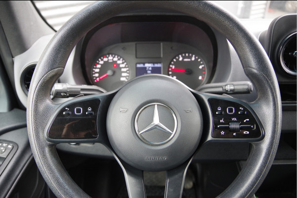 Mercedes-Benz Sprinter 317 1.9 CDI L2H2 AUT. 3-ZITS, LEDER, CAMERA, NAVI, CLIMA, MF STUUR