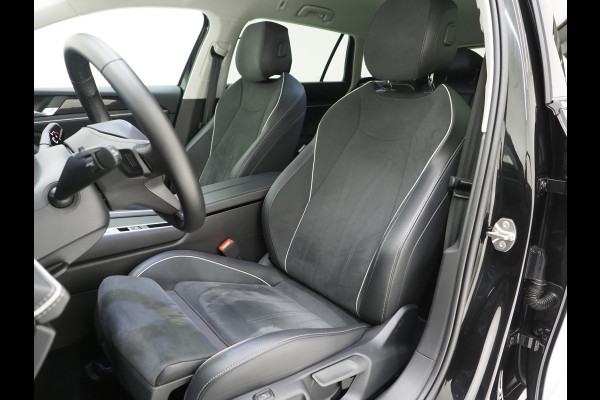 Volkswagen Passat Variant 1.5 eHybrid 204PK | Leder/Alcantara | Massage | Trekhaak | HUD | Camera | Adaptive Cruise | Sfeerlicht | Carplay
