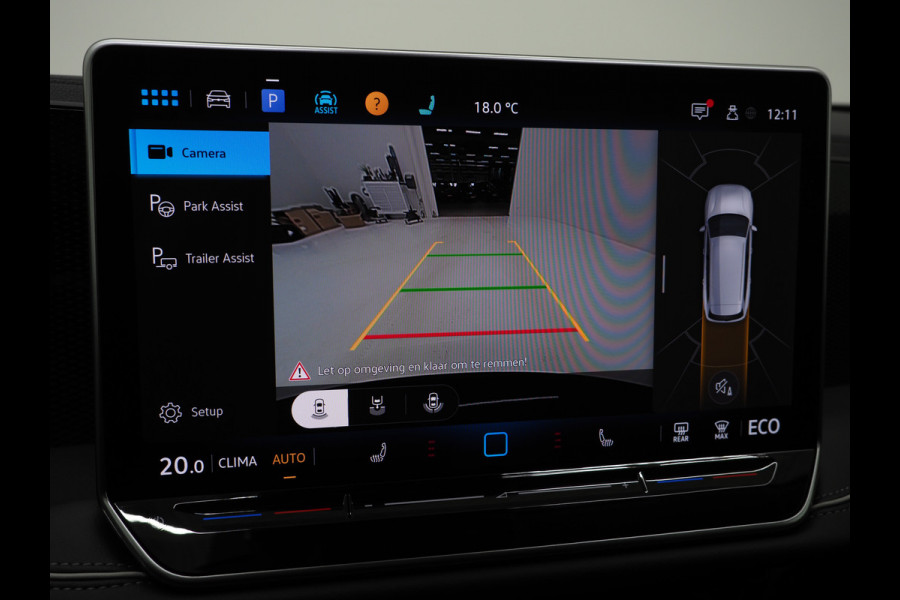Volkswagen Passat Variant 1.5 eHybrid 204PK | Leder/Alcantara | Massage | Trekhaak | HUD | Camera | Adaptive Cruise | Sfeerlicht | Carplay