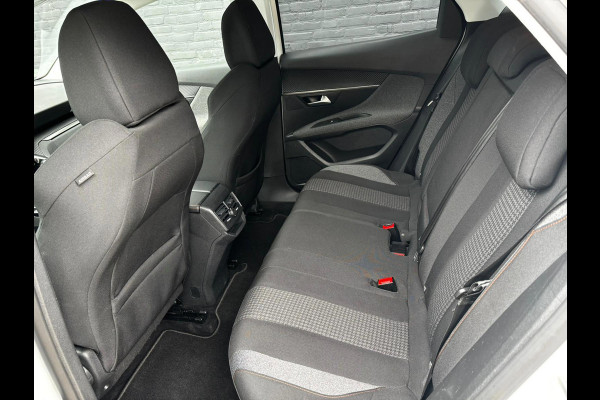 Peugeot 3008 1.2 PureTech Blue Lease Executive CAMERA | PDC | CRUISE | NWE APK
