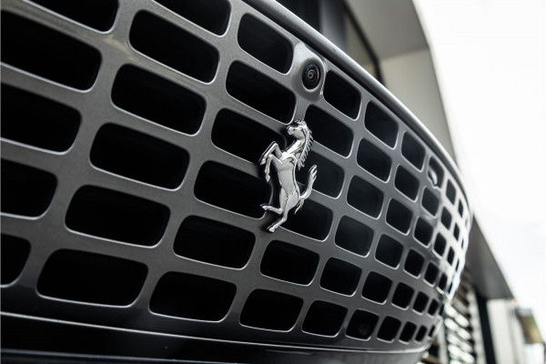 Ferrari Roma 3.9 V8 HELE - Grigio Ferro | Passenger Display | JBL | Memory