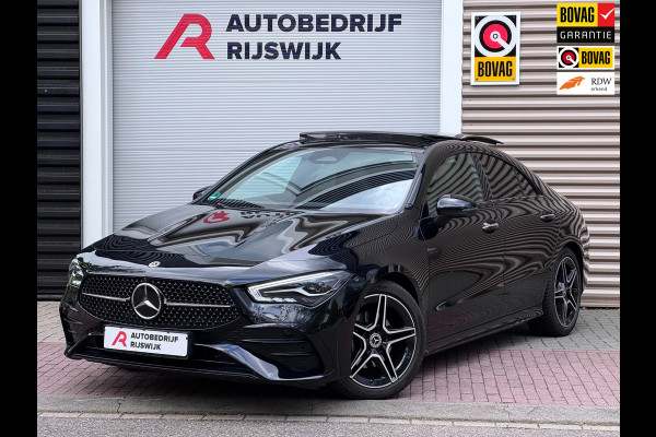 Mercedes-Benz CLA-Klasse 180 AMG Line Pano/360/Sfeer/Dodehoek