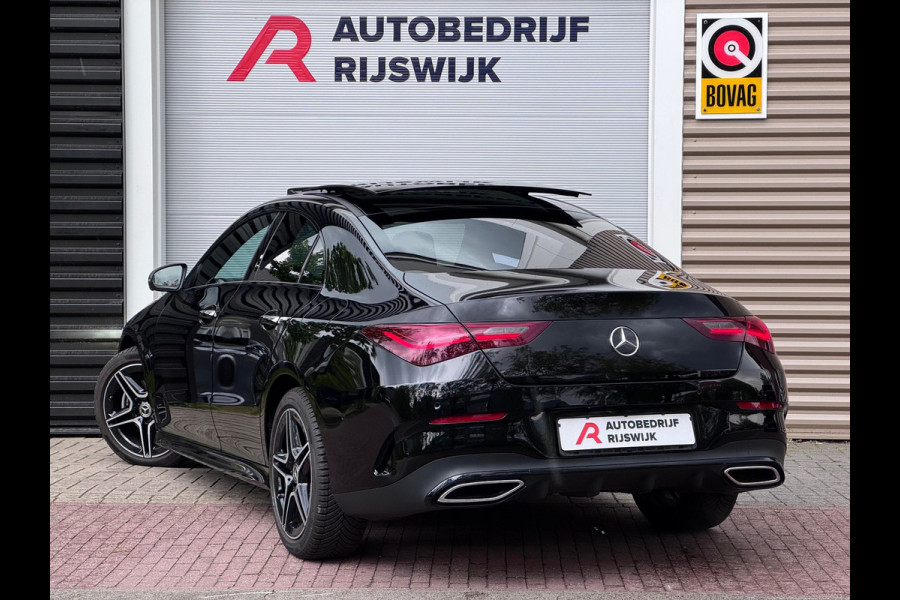 Mercedes-Benz CLA-Klasse 180 AMG Line Pano/360/Sfeer/Dodehoek