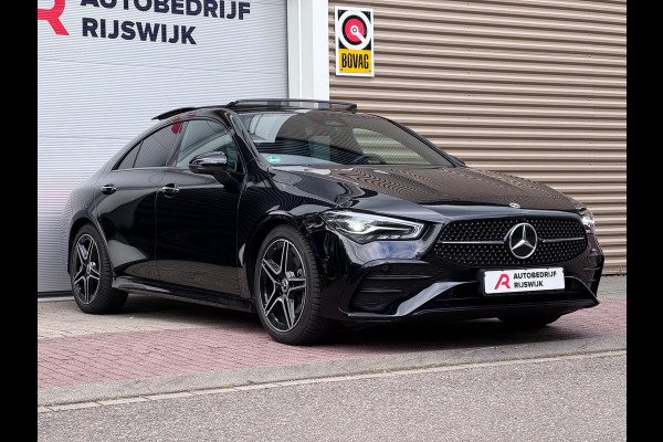 Mercedes-Benz CLA-Klasse 180 AMG Line Pano/360/Sfeer/Dodehoek