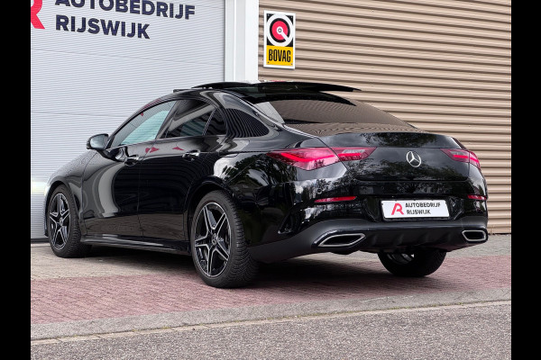 Mercedes-Benz CLA-Klasse 180 AMG Line Pano/360/Sfeer/Dodehoek