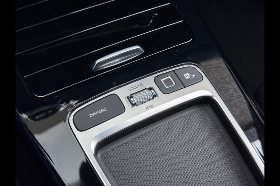 Mercedes-Benz CLA-Klasse 180 AMG Line Pano/360/Sfeer/Dodehoek