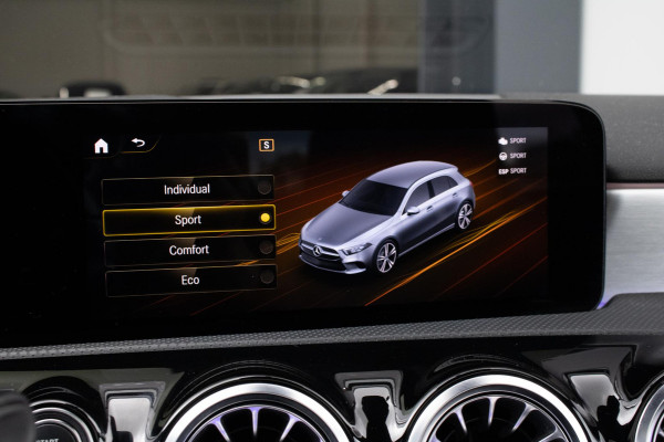 Mercedes-Benz A-Klasse 250 Premium Plus PANO CAMERA STOELVERWARMING