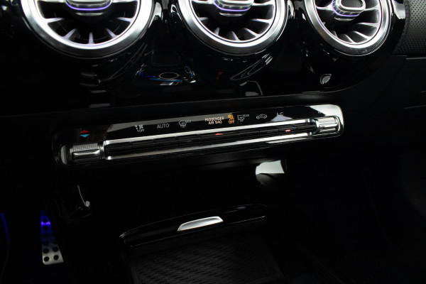 Mercedes-Benz A-Klasse 250 Premium Plus PANO CAMERA STOELVERWARMING