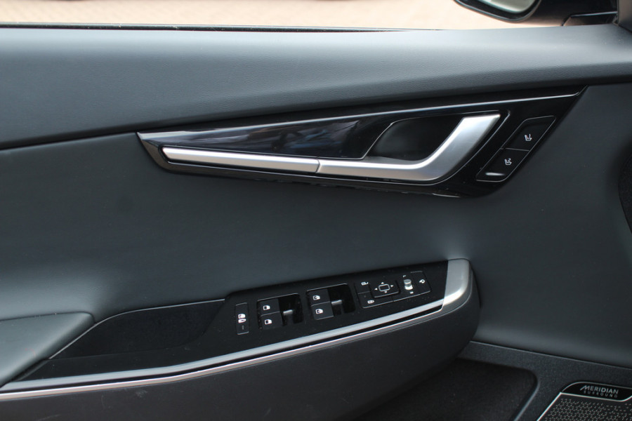Kia Ev6 Plus Advanced AWD 77.4 kWh / Panoramadak / Camera / Keyless / ACC / Leder / Navigatie / 20'' / Stoelventilatie / V2L / Meridian / Dodehoek / DAB / Warmtepomp / Premium audio