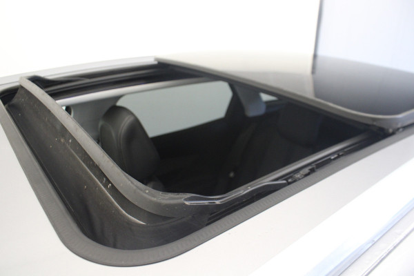 Peugeot 3008 1.2 PureTech Blue Lease Premium Avantage |Pano|Stoelverw.|