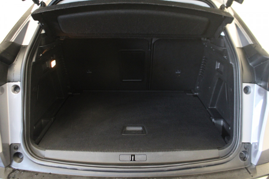 Peugeot 3008 1.2 PureTech Blue Lease Premium Avantage |Pano|Stoelverw.|