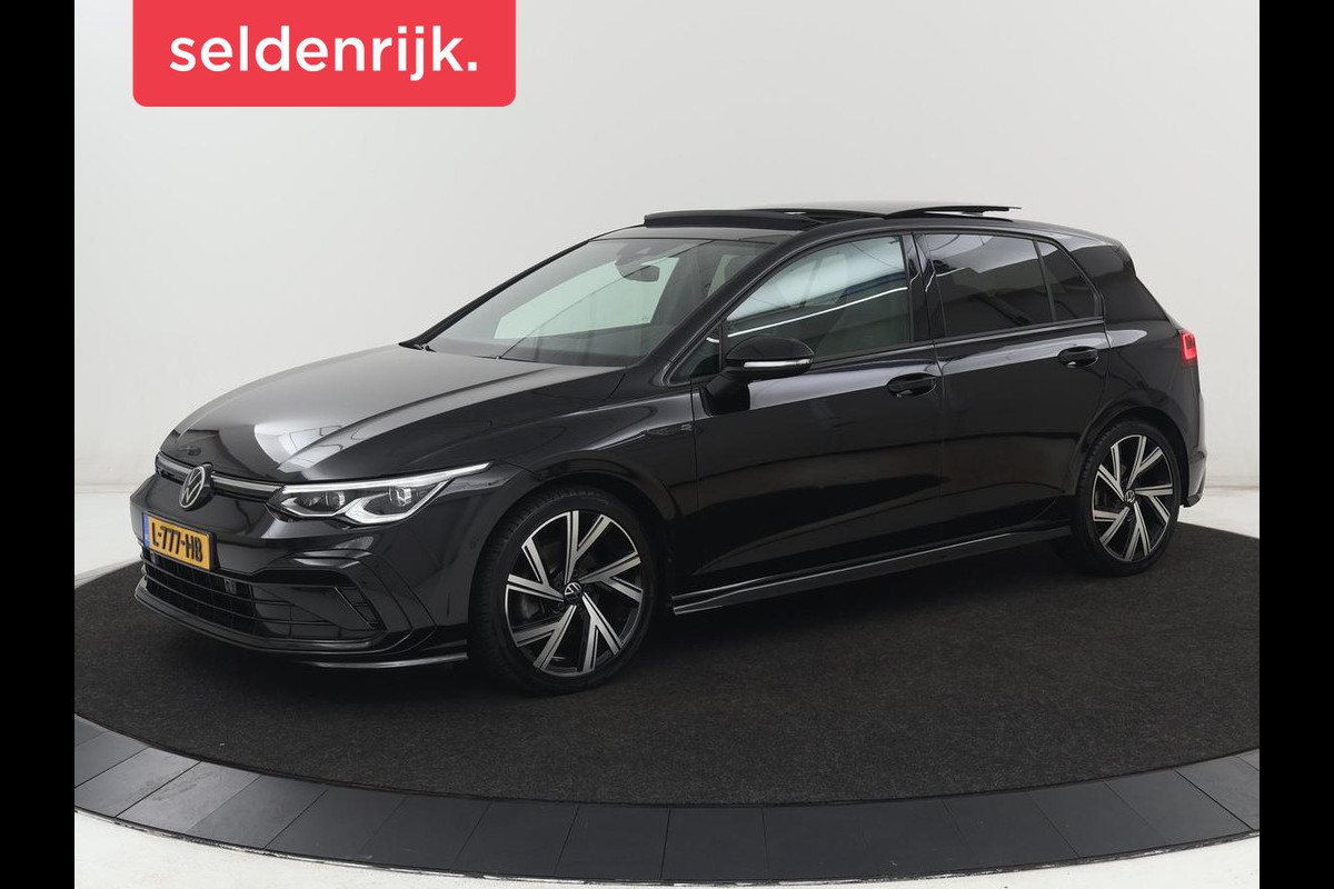 Volkswagen Golf 1.5 eTSI R-Line | Panoramadak | Stoelverwarming | Matrix LED | Keyless | Sfeerverlichting | Carplay | Adaptive cruise | Navigatie | Side Assist | Park Assist | Stuurverwarming | Sportstoelen